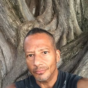 Meet your Posher, Troy